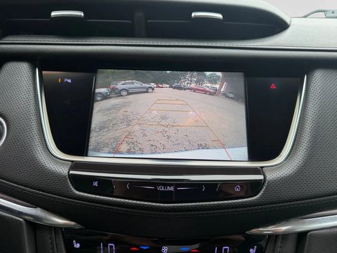 Used 2019 Cadillac XT5 Premium Luxury FWD image 36