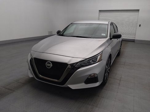 Used 2019 Nissan Altima 2.5 SR FWD image 15
