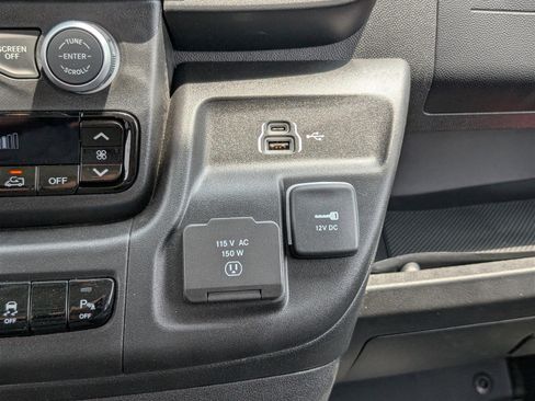 New 2025 RAM ProMaster 1500 w/ Premium Convenience Group FWD image 20