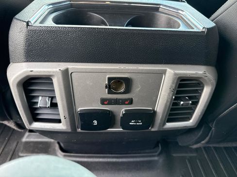 Used 2019 Ford F250 Lariat w/ FX4 Off-Road Package AWD/4WD image 20