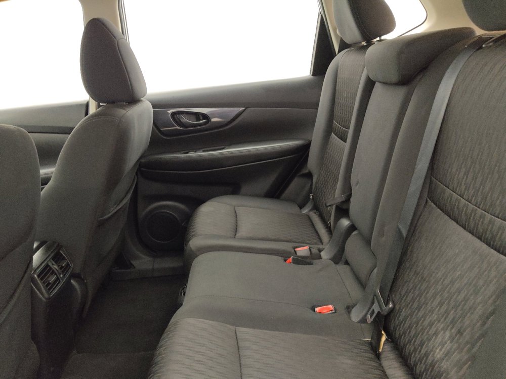 Used 2020 Nissan Rogue S AWD/4WD image 18