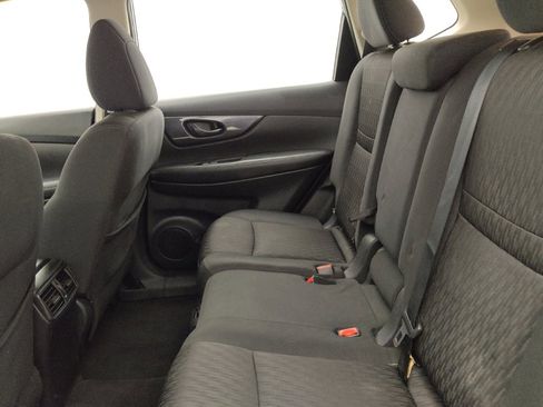 Used 2020 Nissan Rogue S AWD/4WD image 18
