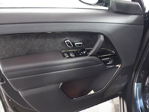 Used 2025 Land Rover Range Rover Sport SV Edition Two image 17