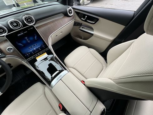 New 2026 Mercedes-Benz GLC 300 4MATIC image 14