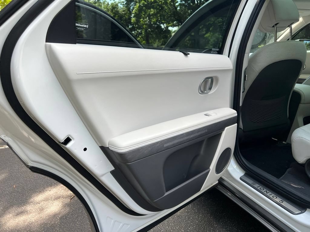 Used 2024 Hyundai Ioniq 5 Limited AWD/4WD image 17