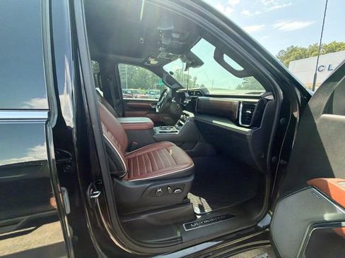 Used 2024 GMC Sierra 2500 Denali Ultimate w/ Max Trailering Package AWD/4WD image 44