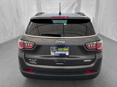 Used 2024 Jeep Compass Latitude AWD/4WD image 6