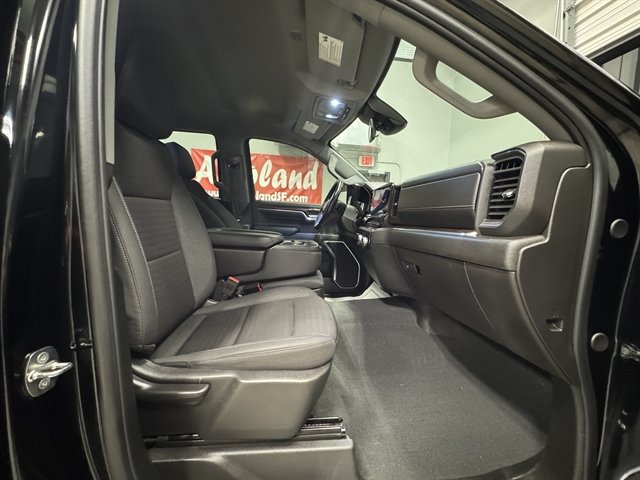 Used 2024 GMC Sierra 1500 Elevation w/ LPO, Elevation Black Package AWD/4WD image 12