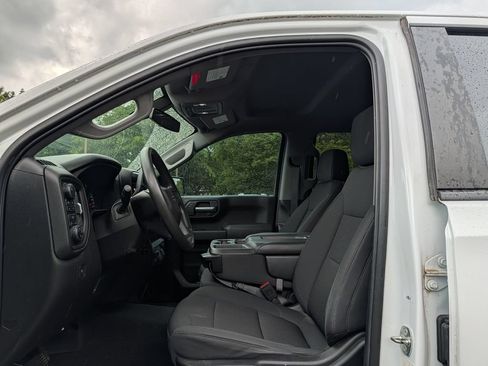 Used 2020 Chevrolet Silverado 1500 Custom Trail Boss w/ Custom Convenience Package AWD/4WD image 11