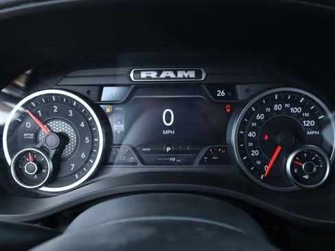 New 2026 RAM 1500 4x4 Crew Cab image 4