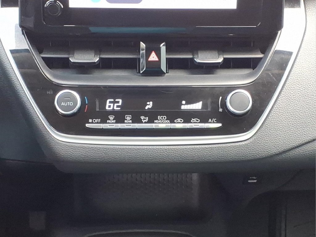Used 2024 Toyota Corolla LE FWD image 18