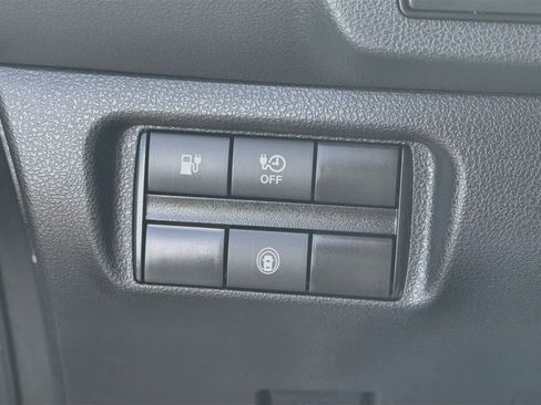 Used 2025 Nissan Leaf S FWD image 17