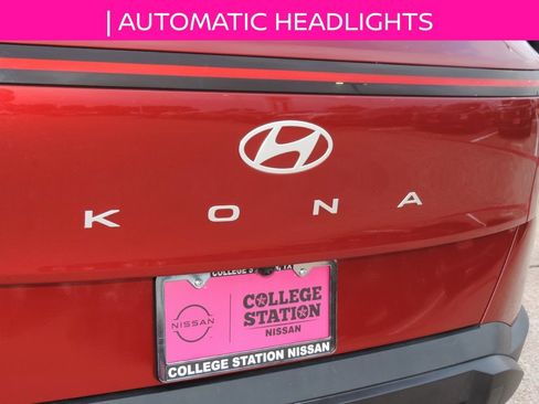 Used 2024 Hyundai Kona SEL FWD image 11