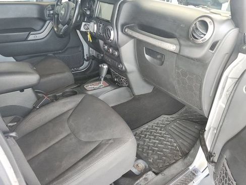 Certified 2018 Jeep Wrangler Unlimited Sport S AWD/4WD image 16
