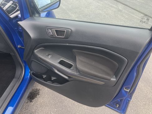 Used 2020 Ford EcoSport SE w/ SE Convenience Package FWD image 9