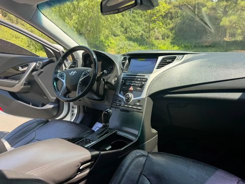 Used 2016 Hyundai Azera Limited FWD image 18