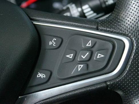 Used 2023 Chevrolet Equinox LS w/ LS Convenience Package image 15