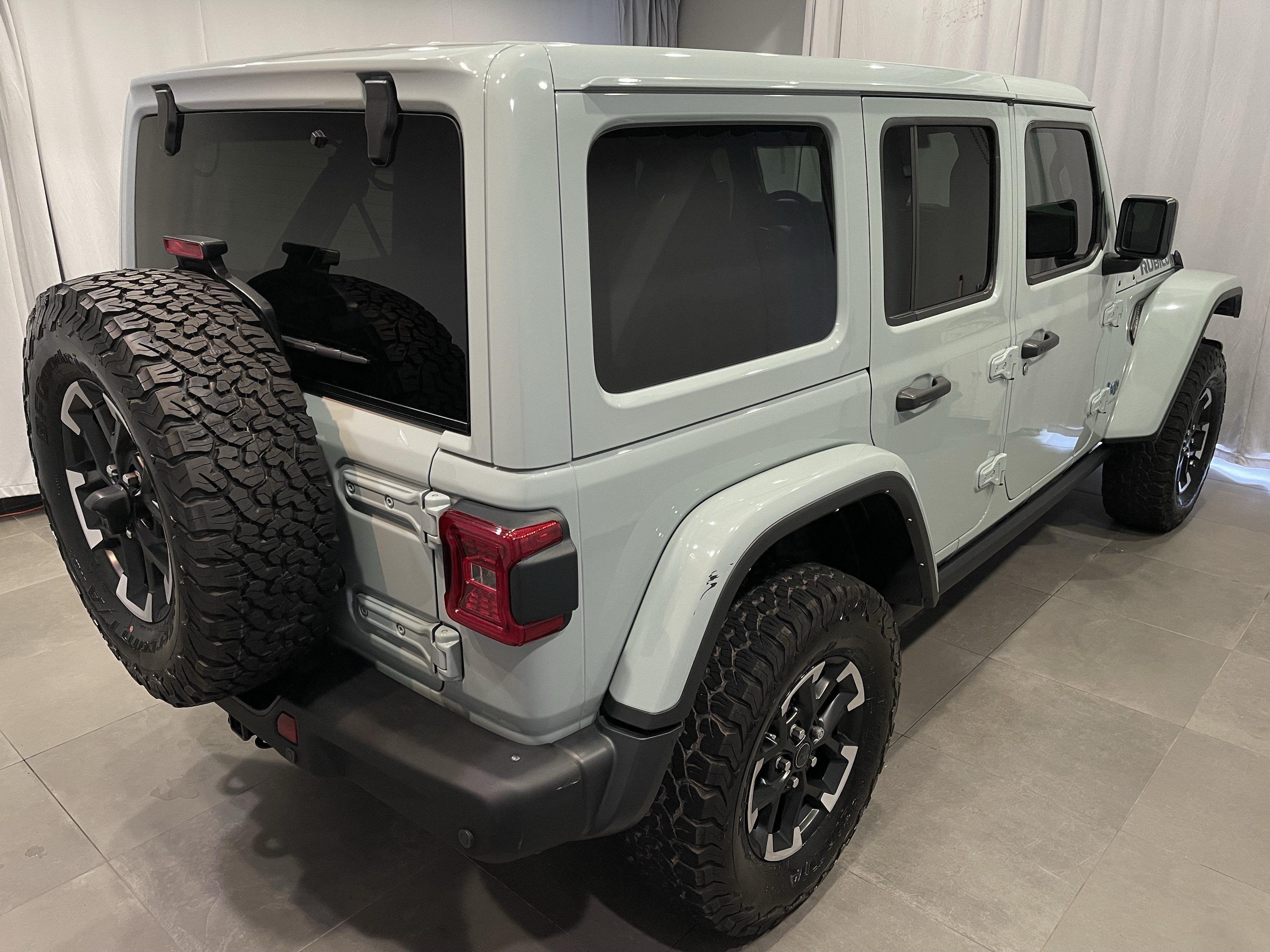 Used 2024 Jeep Wrangler Unlimited Rubicon 4xe AWD/4WD image 6