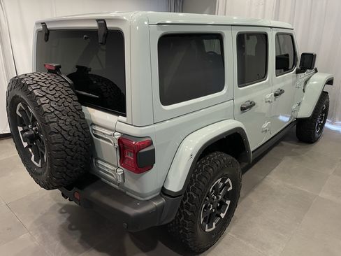 Used 2024 Jeep Wrangler Unlimited Rubicon 4xe AWD/4WD image 6