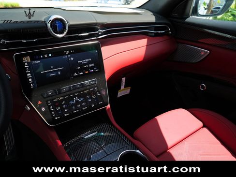 New 2025 Maserati Grecale Modena AWD/4WD image 23