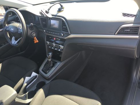 Used 2020 Hyundai Elantra SE w/ Cargo Package (C1) image 32