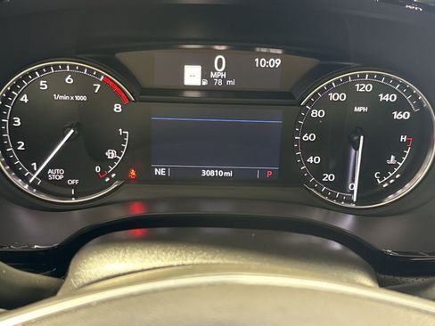 Used 2024 Cadillac XT5 Premium Luxury FWD image 18