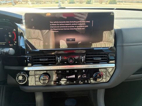 New 2026 Nissan Pathfinder Platinum FWD image 16