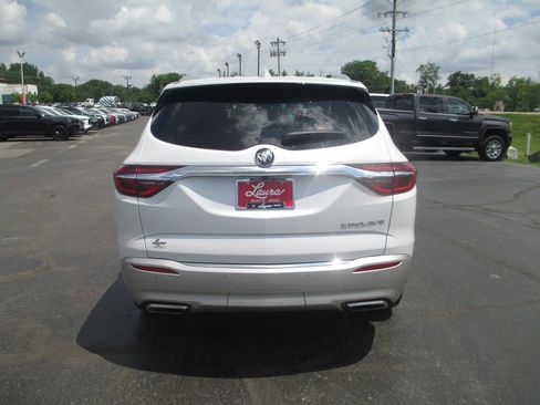 Used 2019 Buick Enclave Premium FWD image 7