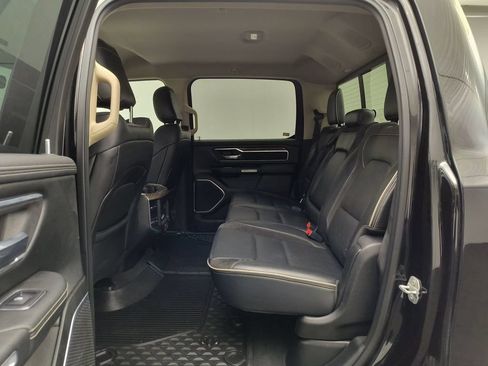 Used 2019 RAM 1500 Laramie AWD/4WD image 12
