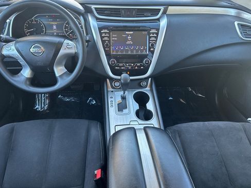 Used 2017 Nissan Murano S w/ Navigation Package image 16