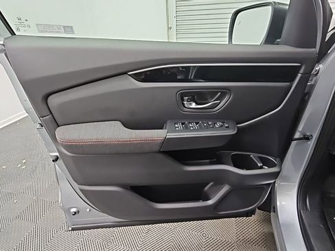 New 2026 Honda Pilot Sport image 30