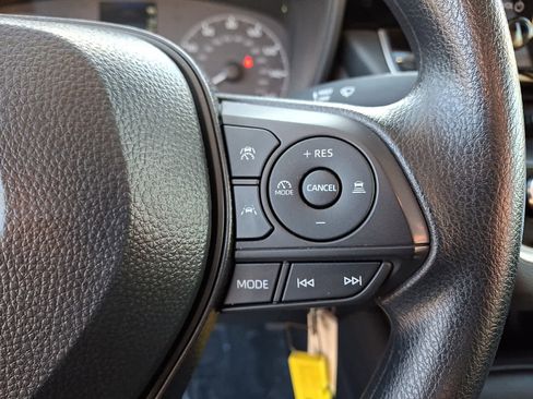 Certified 2025 Toyota Corolla LE image 24