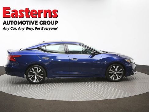 Used 2016 Nissan Maxima Platinum w/ Interior Lighting Package FWD image 49