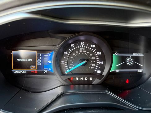 Used 2019 Ford Fusion SE image 47