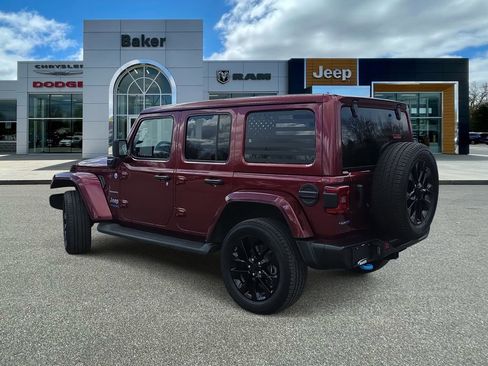 Used 2022 Jeep Wrangler Unlimited Sahara w/ Cold Weather Group image 1