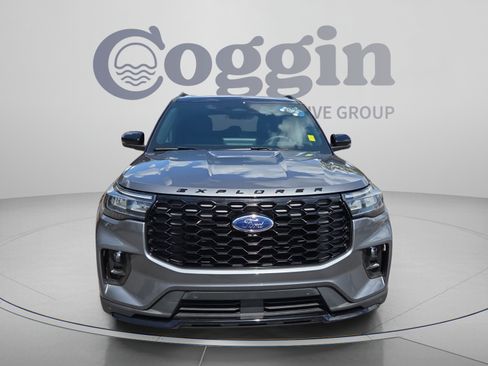 Used 2025 Ford Explorer ST-Line w/ Premium Package RWD image 8