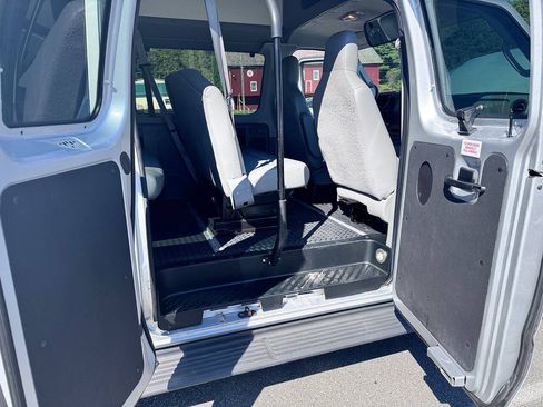Used 2012 Ford E-350 and Econoline 350 XL w/ PWR Windows & Locks Group RWD image 11