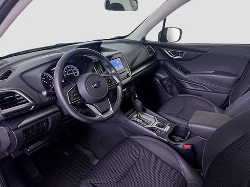 Used 2019 Subaru Forester Premium w/ All-Weather Package image 7