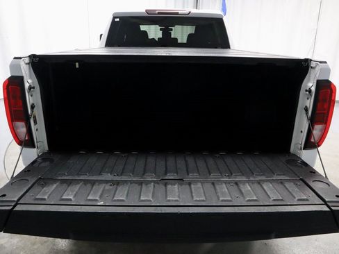 Used 2021 GMC Sierra 1500 Elevation image 14