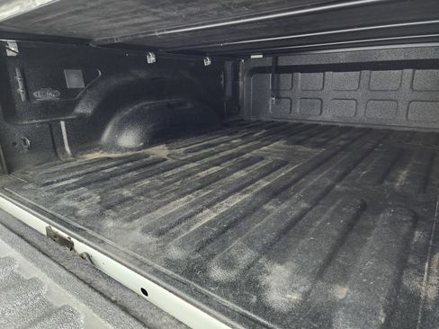 Used 2022 RAM 2500 Big Horn w/ Night Edition image 5