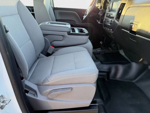 Used 2017 Chevrolet Silverado 2500 W/T image 10