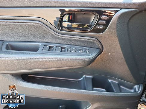 Used 2023 Honda Odyssey Touring image 17