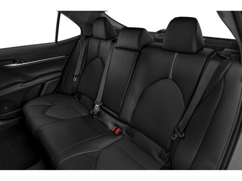 Used 2022 Toyota Camry XLE w/ Navigation Package FWD image 8