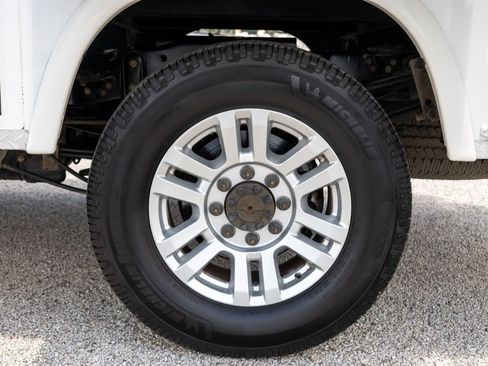 Used 2019 Ford F250 XL w/ STX Appearance Package RWD image 27