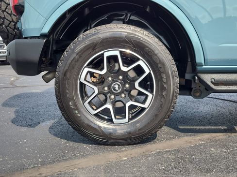 Certified 2022 Ford Bronco Outer Banks AWD/4WD image 11