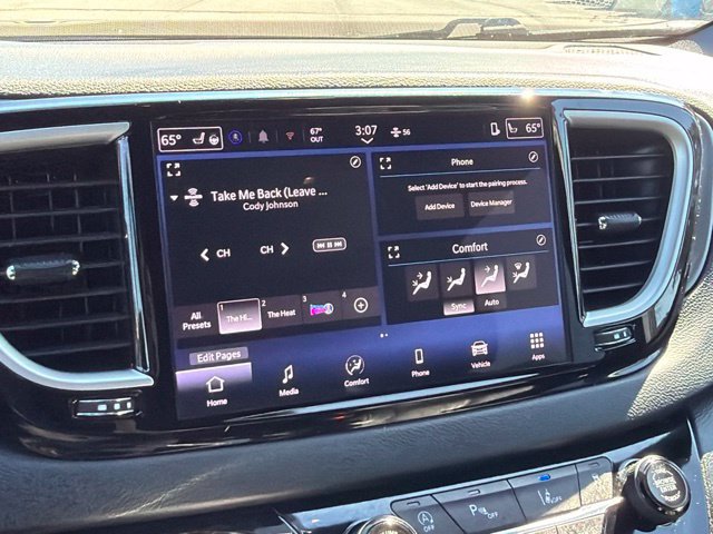 Used 2025 Chrysler Pacifica Select FWD image 23