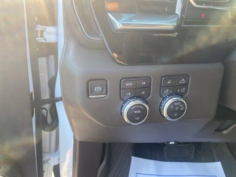 New 2025 GMC Sierra 2500 SLT w/ SLT Premium Package image 19