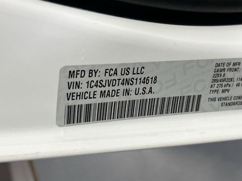 Used 2022 Jeep Wagoneer Series III w/ Premium Group I image 34