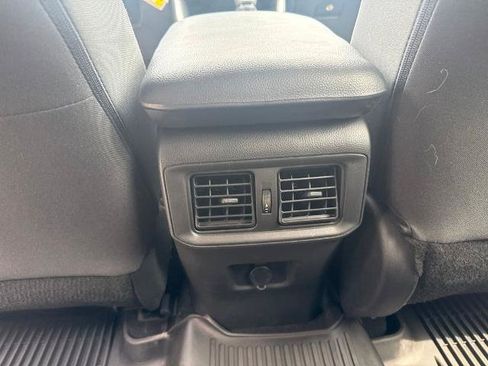 Used 2022 Toyota RAV4 LE FWD image 25