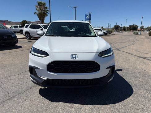 Certified 2024 Honda HR-V LX image 2